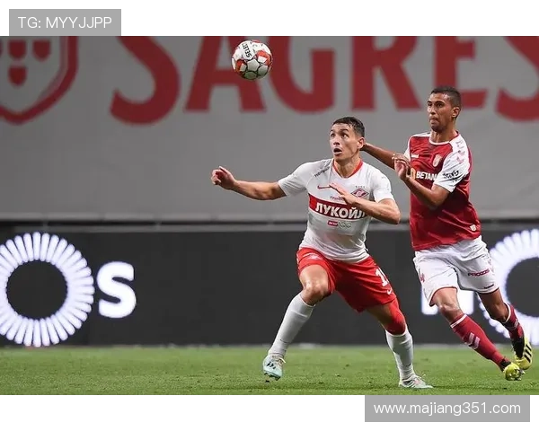 俄罗斯足球超级联赛直播：绿茵豪门激战正酣